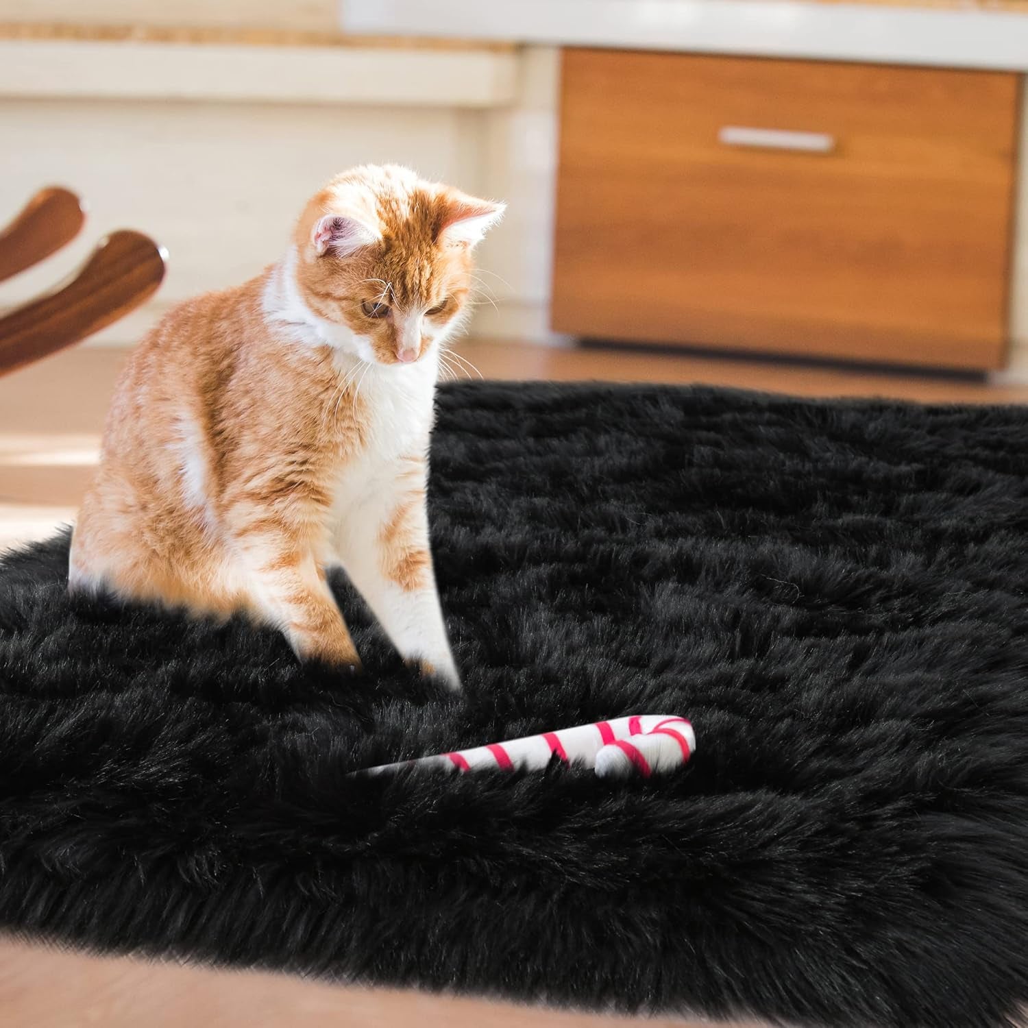 Luxury Fluffy Rugs Bedroom Furry Carpet Bedside Faux Fur Sheepskin Area Rugs Children Play Princess Room Decor Rug, 2 X 4 Feet